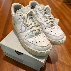 Nike Air Force 1 Leather Sneakers Shoes Women’s 9 White w/ Box Low Top 07